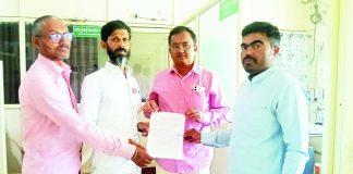 पीकविम्यासाठी आज शेतकरी संघटनेचे चाबूक आंदोलन