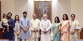 पवार कुटुंबात सनईचौघडे! सुप्रिया सुळे यांनी लेक आणि होणाऱ्या जावयासह घेतली पंतप्रधान मोदींची भेट; लग्नाचं आमंत्रण सुपूर्द