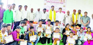 समर्पित भावनेने समाजोन्नतीसाठी पुढाकार घ्या