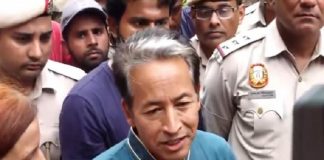 प्रधानांचा राजीनामा ही सुरूवात
