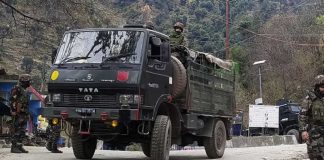 कुलगाममध्ये पुन्हा एकदा दहशतवादी हल्ला ; धर्म विचारून झाडल्या गोळ्या