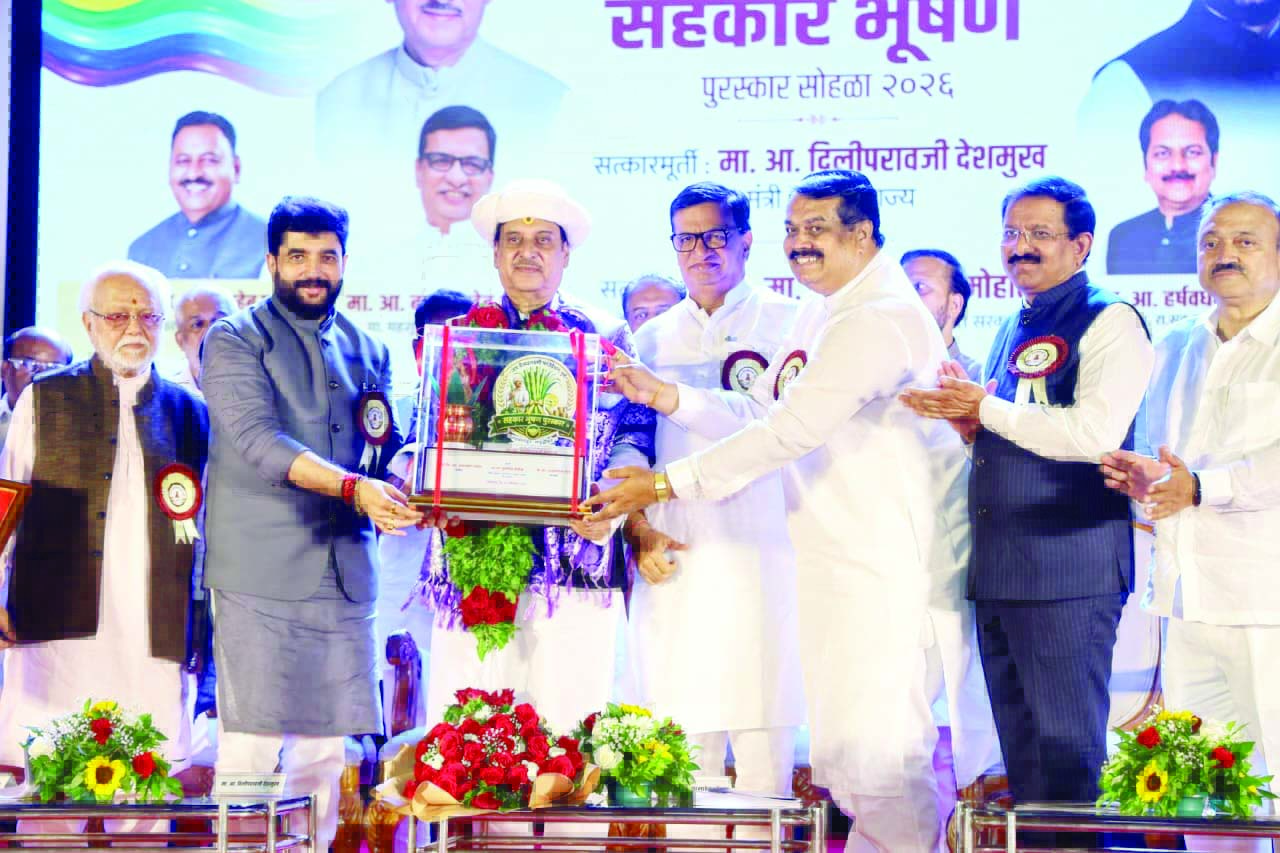 सहकार महर्षी दिलीपराव देशमुख यांचे सहकार क्षेत्रातील काम उत्तुंग